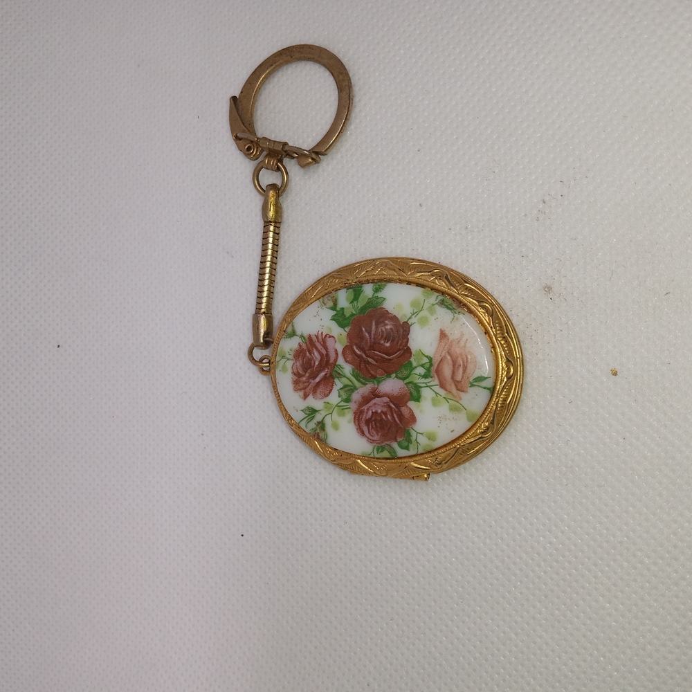 Vintage Floral Gold Keychain Locket